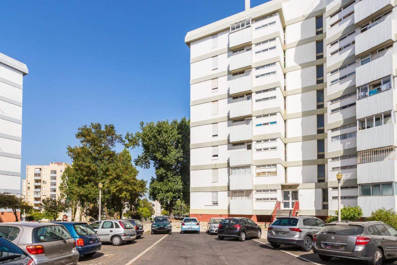 Lisbon Airport Suites Екстериор снимка